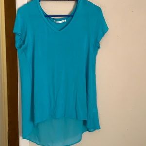 Bluish green short sleeve shirt